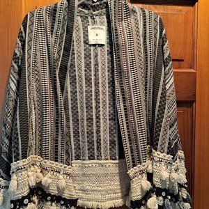 LEAVING POSHMARK cropped unique pattern Kimono open top